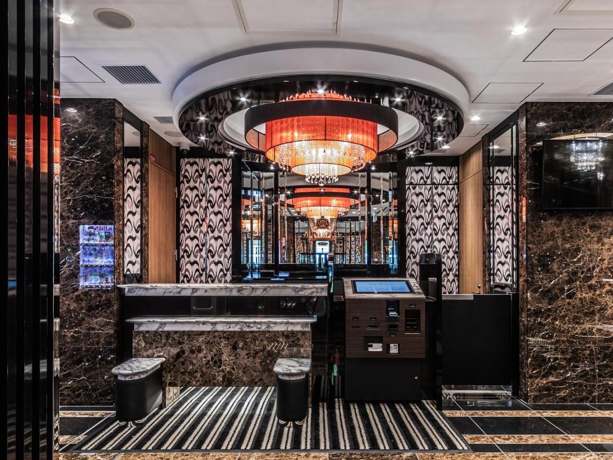 Apa Hotel Shin Osaka Esaka Ekimae Суита Екстериор снимка