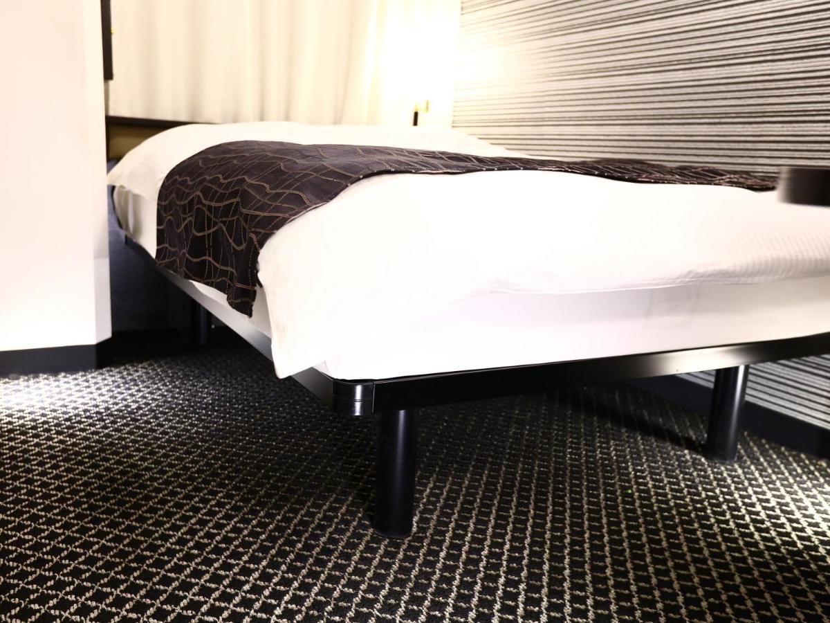 Apa Hotel Shin Osaka Esaka Ekimae Суита Екстериор снимка
