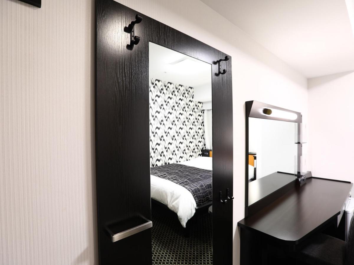 Apa Hotel Shin Osaka Esaka Ekimae Суита Екстериор снимка