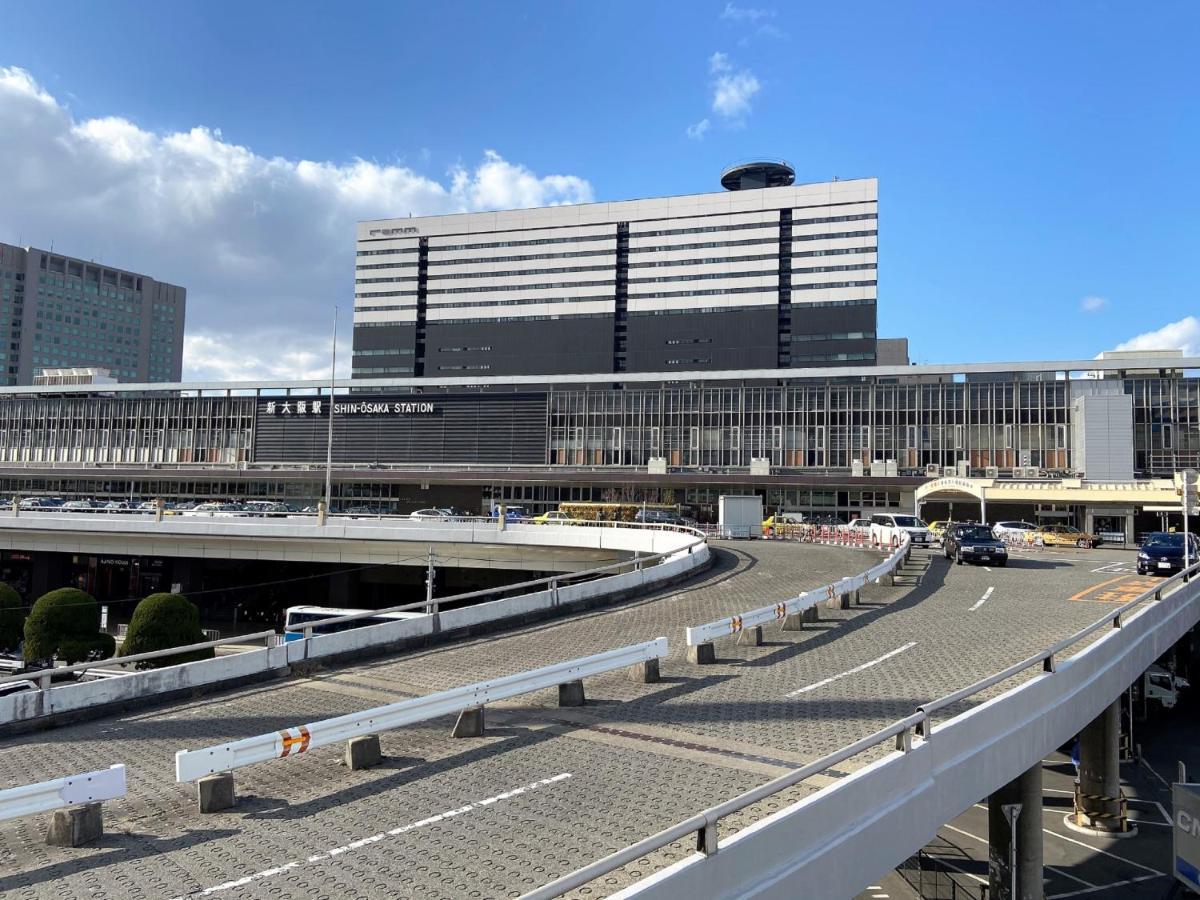 Apa Hotel Shin Osaka Esaka Ekimae Суита Екстериор снимка